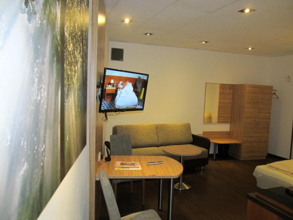 Zum Treppche Hotel Garni Gladenbach Room photo